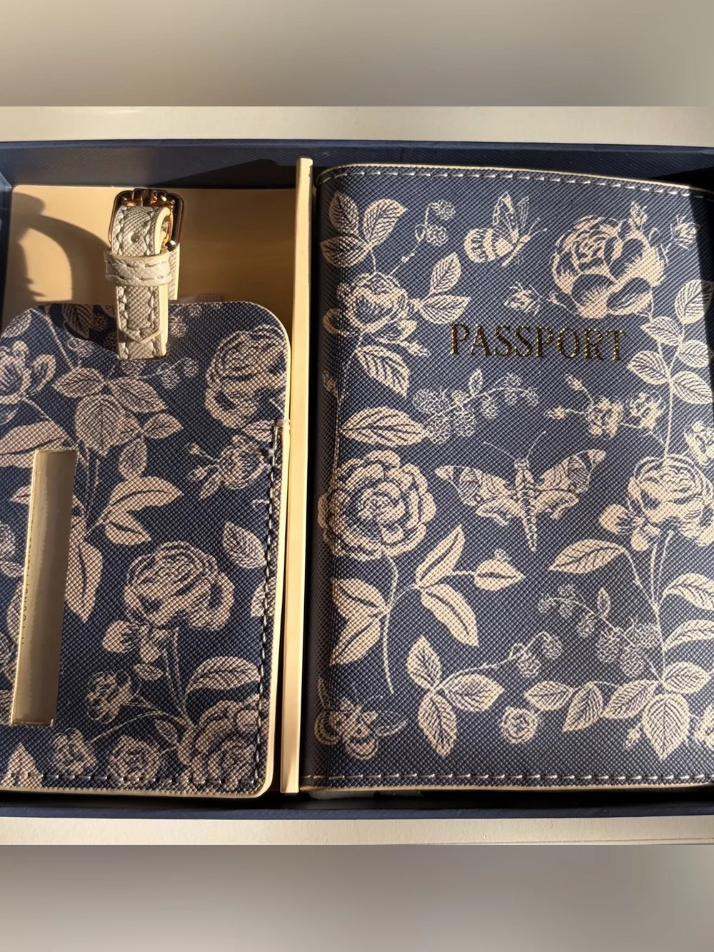 Floral Passport Holder & Luggage Tag Set